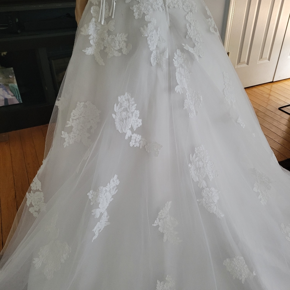 White DaVinci Dress Size 6 Style #50236 - Picture 8 of 16